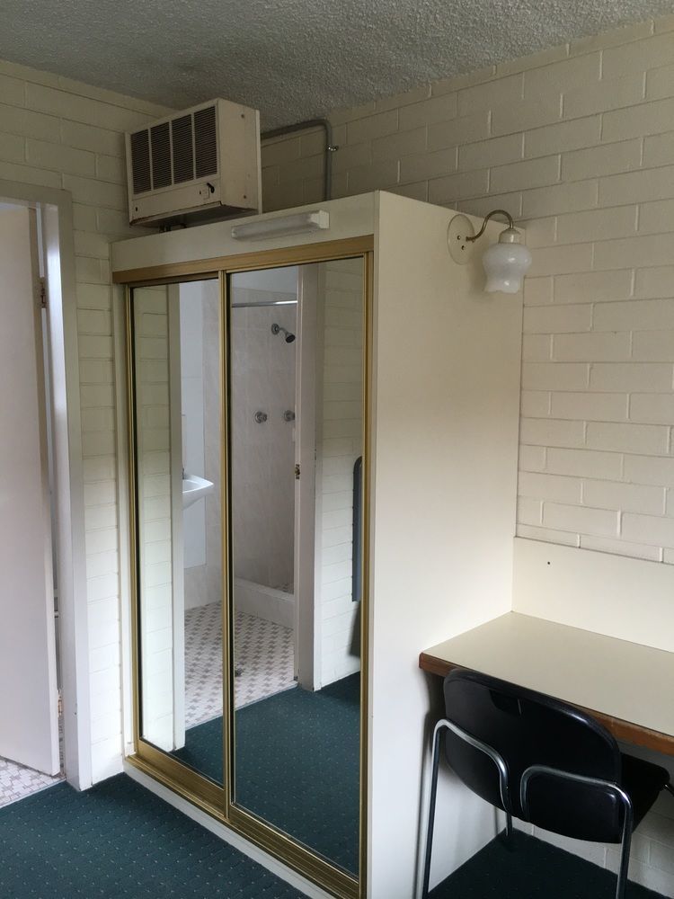 Crest Motor Inn Queanbeyan Exteriör bild