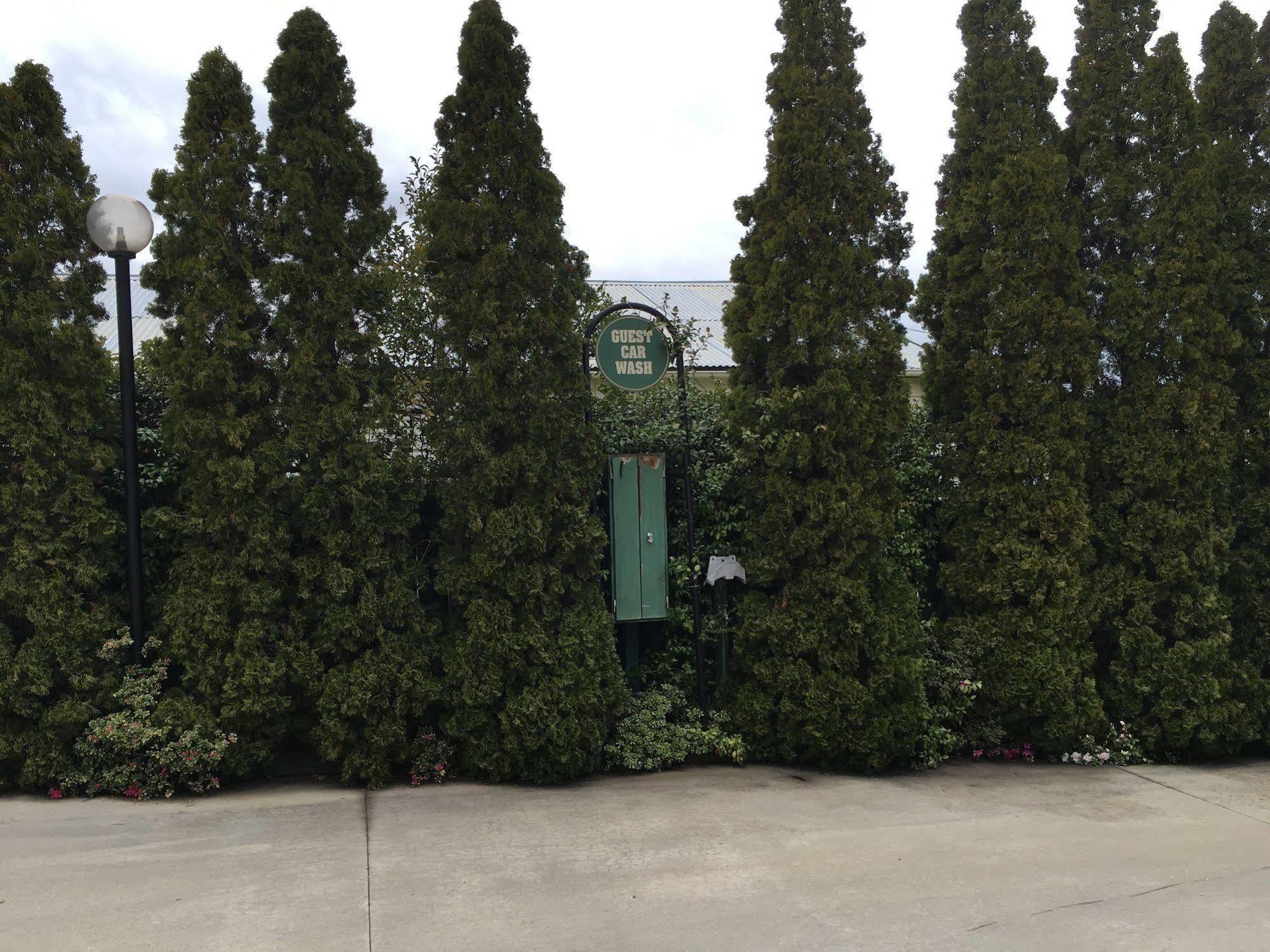 Crest Motor Inn Queanbeyan Exteriör bild